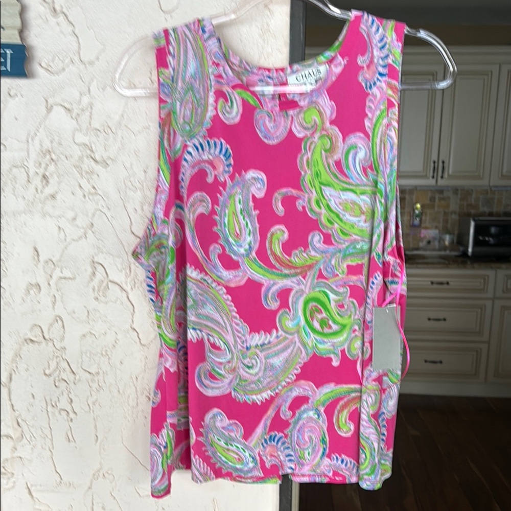 Chaus Pink and White Sleeveless Tank Top with Bold Paisley Design